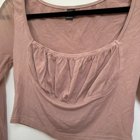 Shein Mesh sleeve crop top - Picture 6 of 6